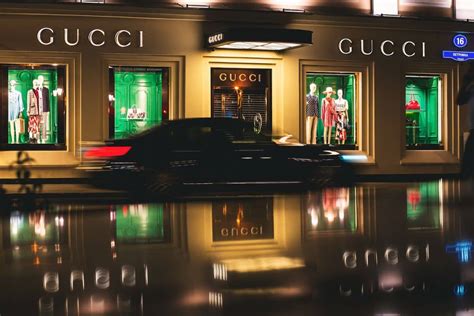 Working at Gucci: What to know before applying 